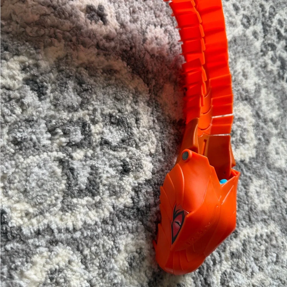 Hot Wheels Creature Attack Playset - Cobra Bridg - Picture 8 of 9